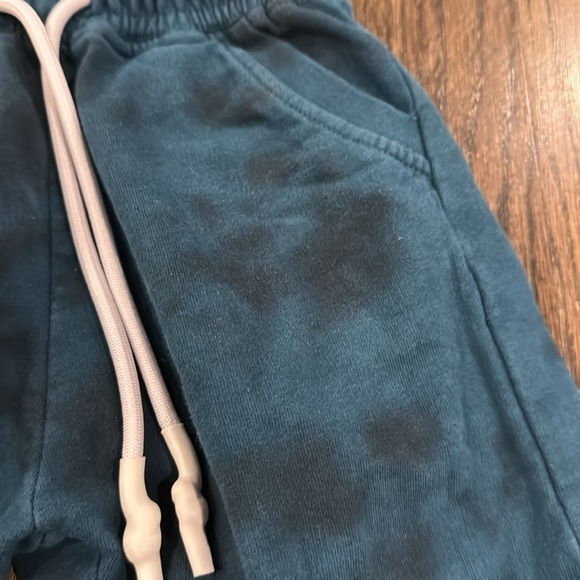 Sovereign code boys joggers 2t - Picture 2 of 4